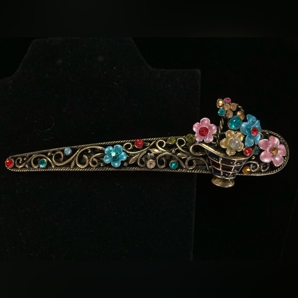 COPY - 2 pc bundle Butterfly dbl prong Hair Pin & Flower basket hair clip Stron… - Picture 4 of 12